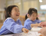 明るく元気の良い子どもを育てます